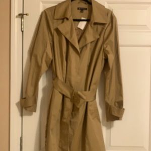 Long lace back trench coat, size 2Xl